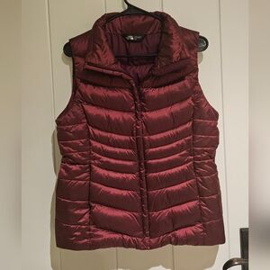 The North Face Burgandy Aconcagua Puffer Vest 550 Goose Down
